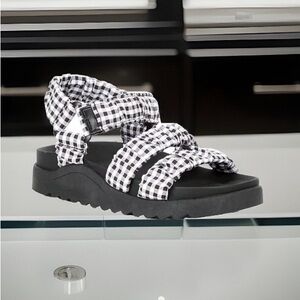 GB Scrunch Gingham Banded Sandals Girls Black White Size 1 /Size 3 /Size 4